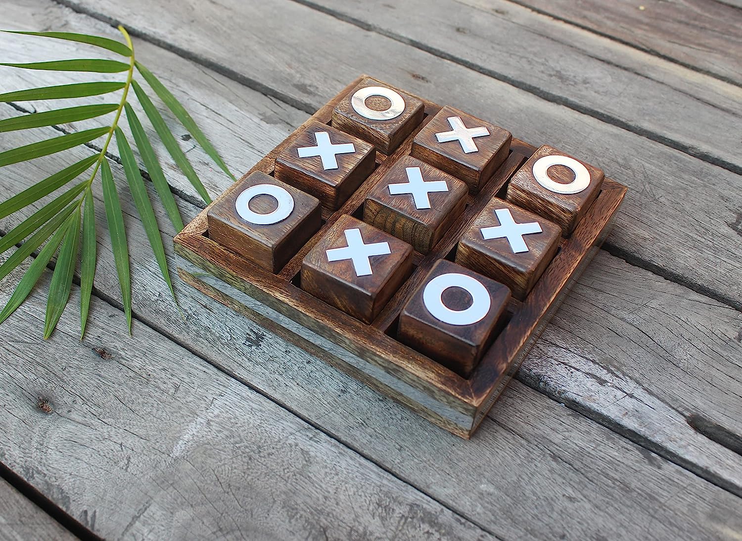 Wooden Tic Tac Toe Game | Board game for kids and family | Table Top Living Room Decor Fun Game | Indoor Outdoor Adults classic Travel Game (Burnt Wood)